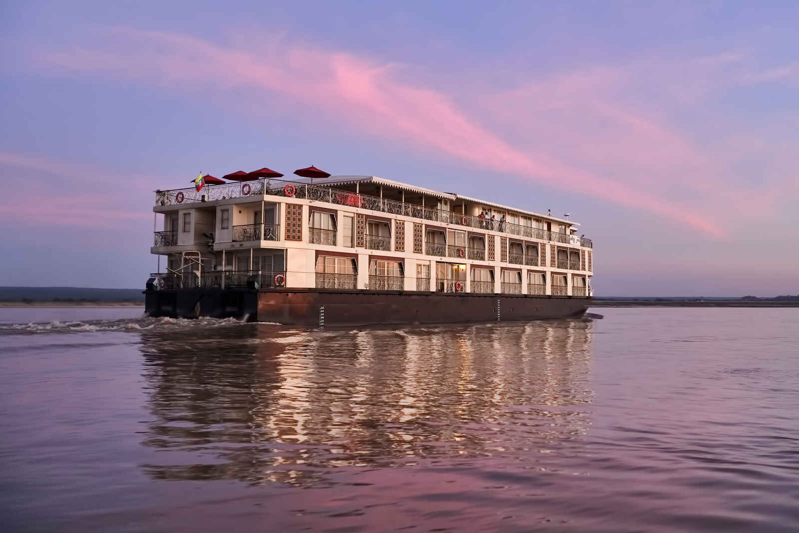 Irrawaddy Explorer sur le fleuve Ayeyarwady en Birmanie