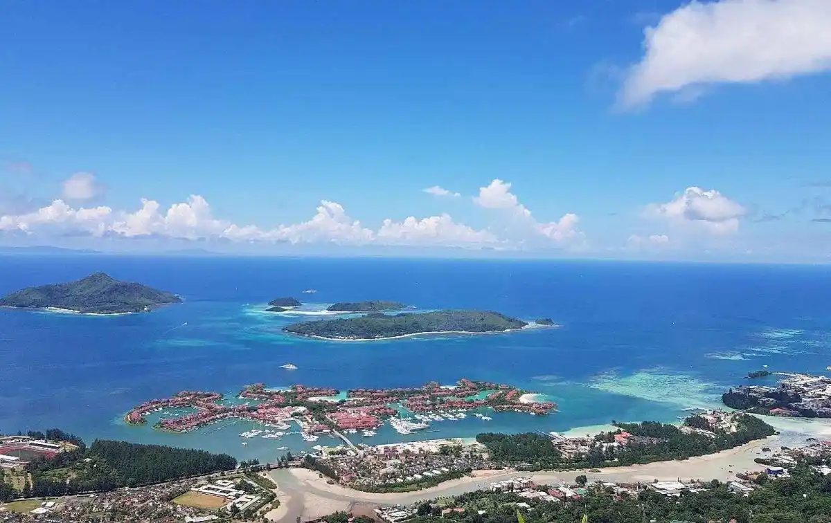 Vue aérienne de l'hôtel, DoubleTree by Hilton Seychelles Allamanda