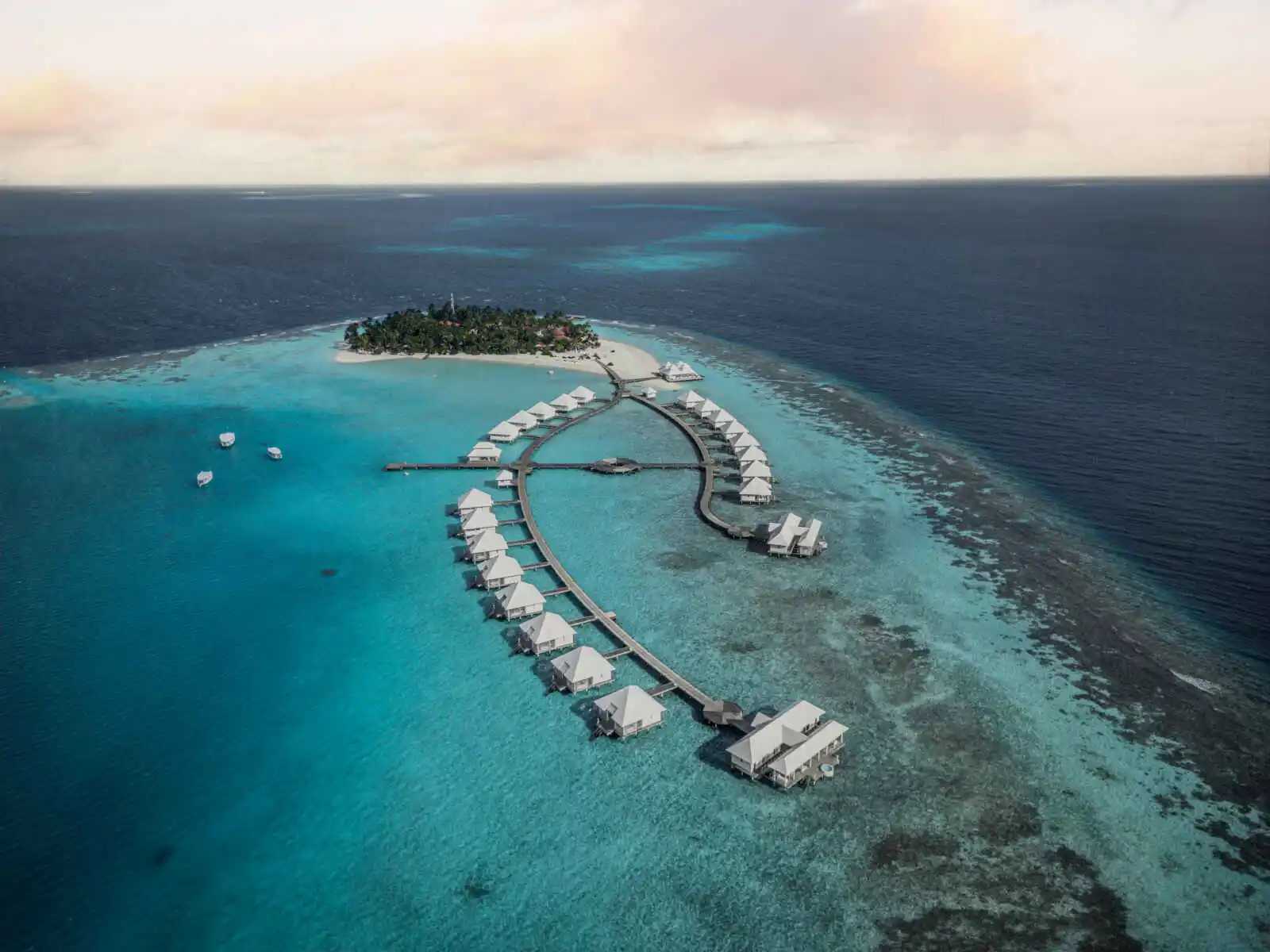 Maldives : Diamonds Athuruga