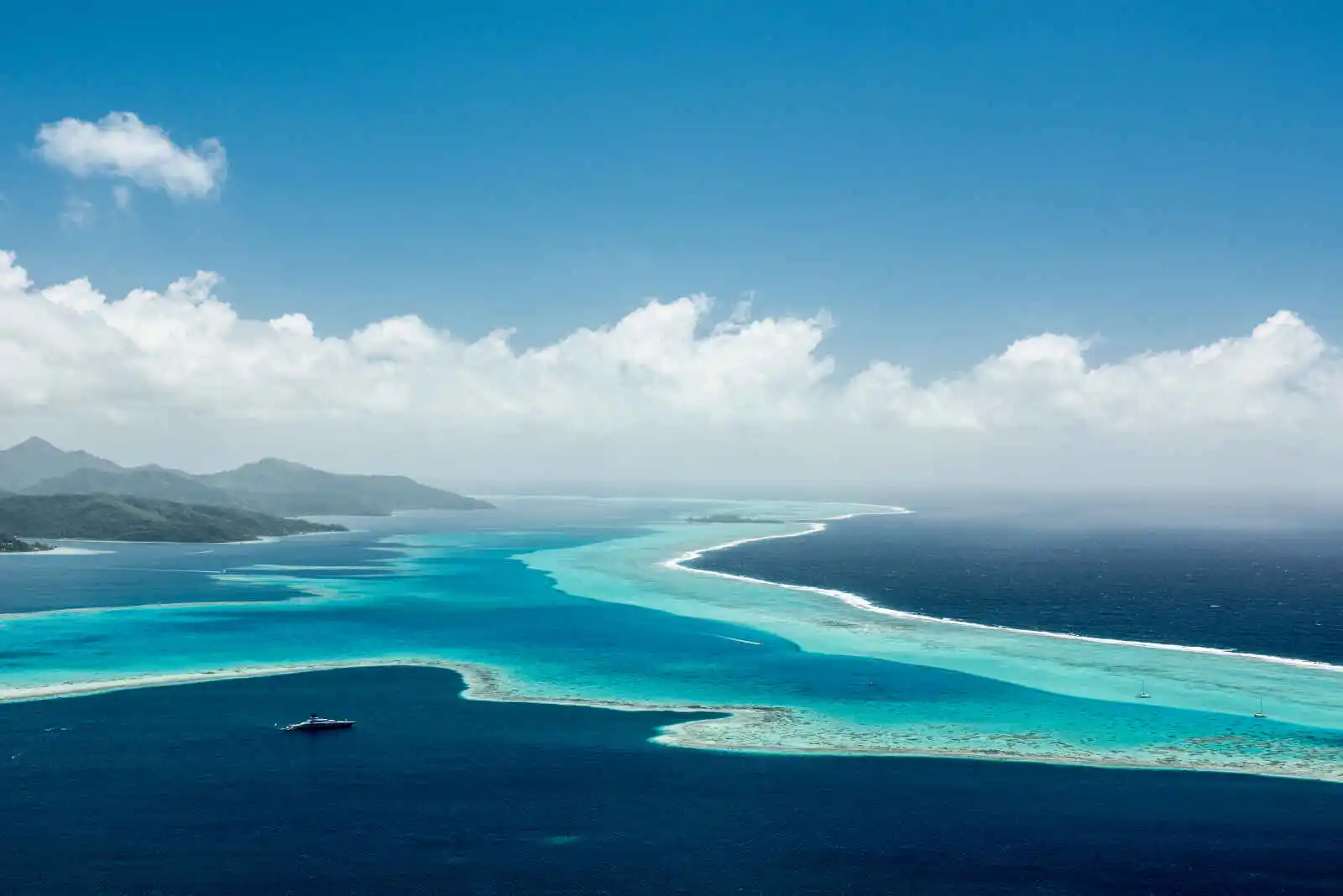 Polynésie : Îles de la Société et des Tuamotu