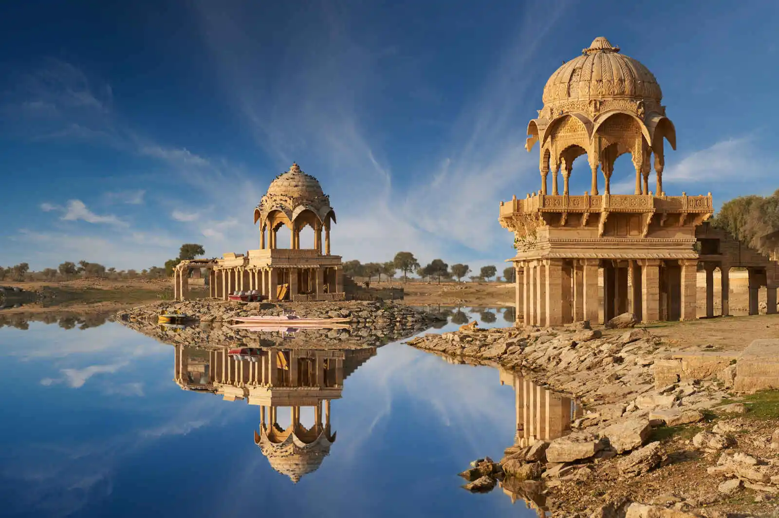 Temple de Gadi Sagar, lac Gadisar, Rajasthan, Inde