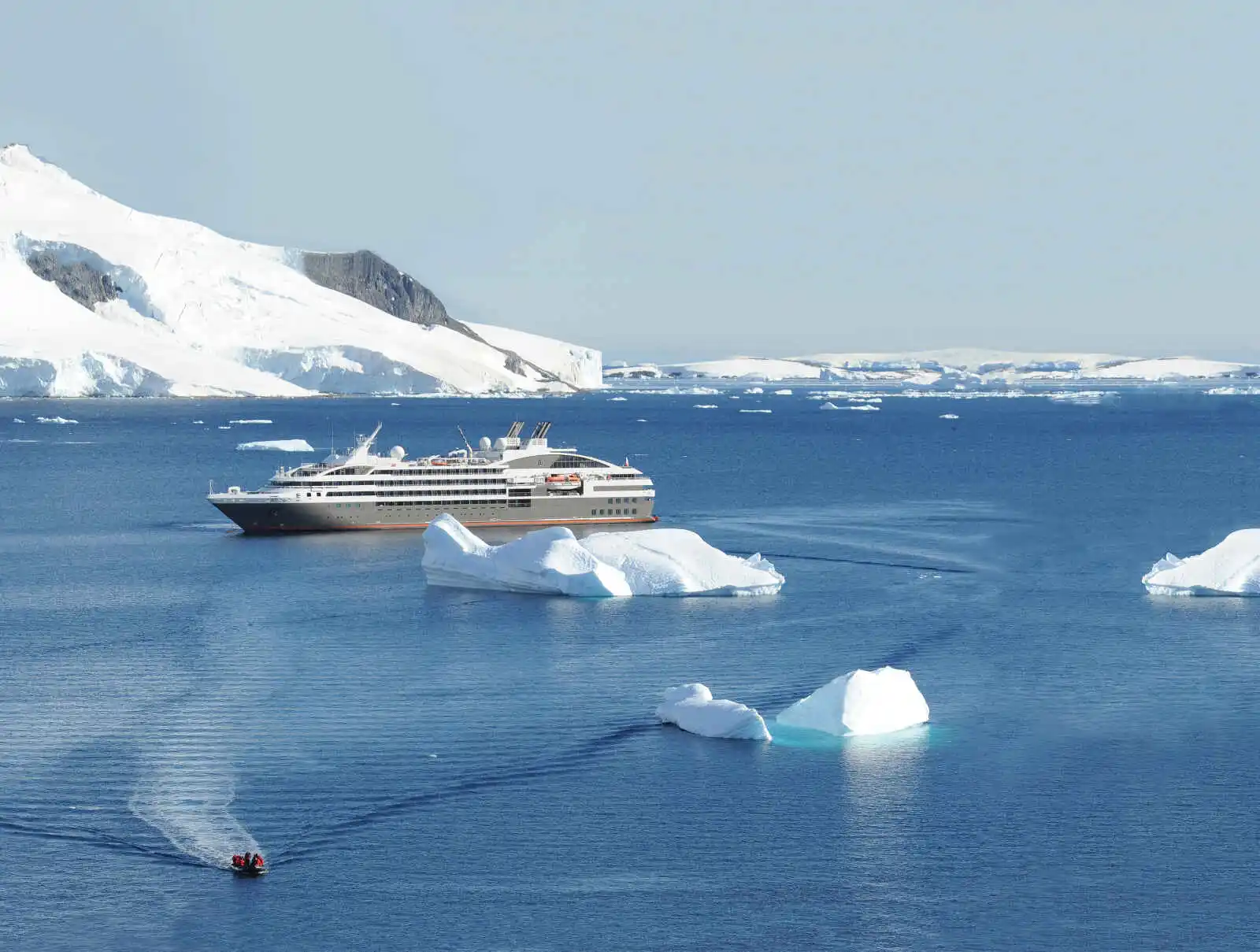 L'Austral, Les sistership