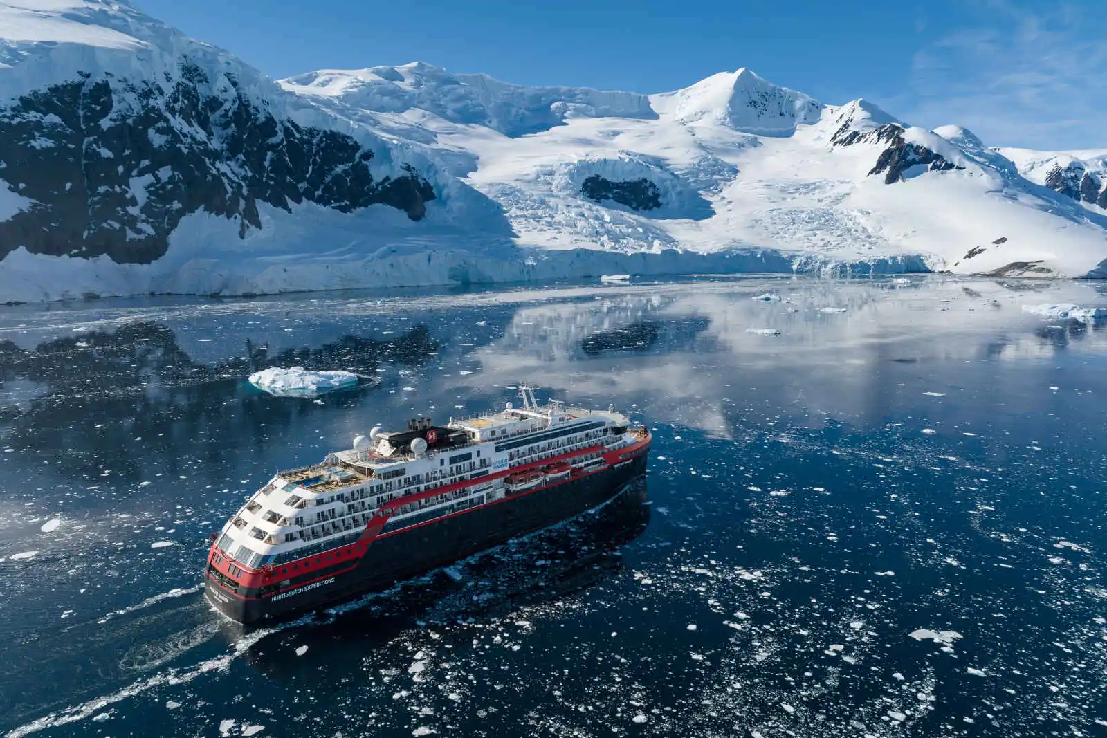 M/S Fridtjof Nansen