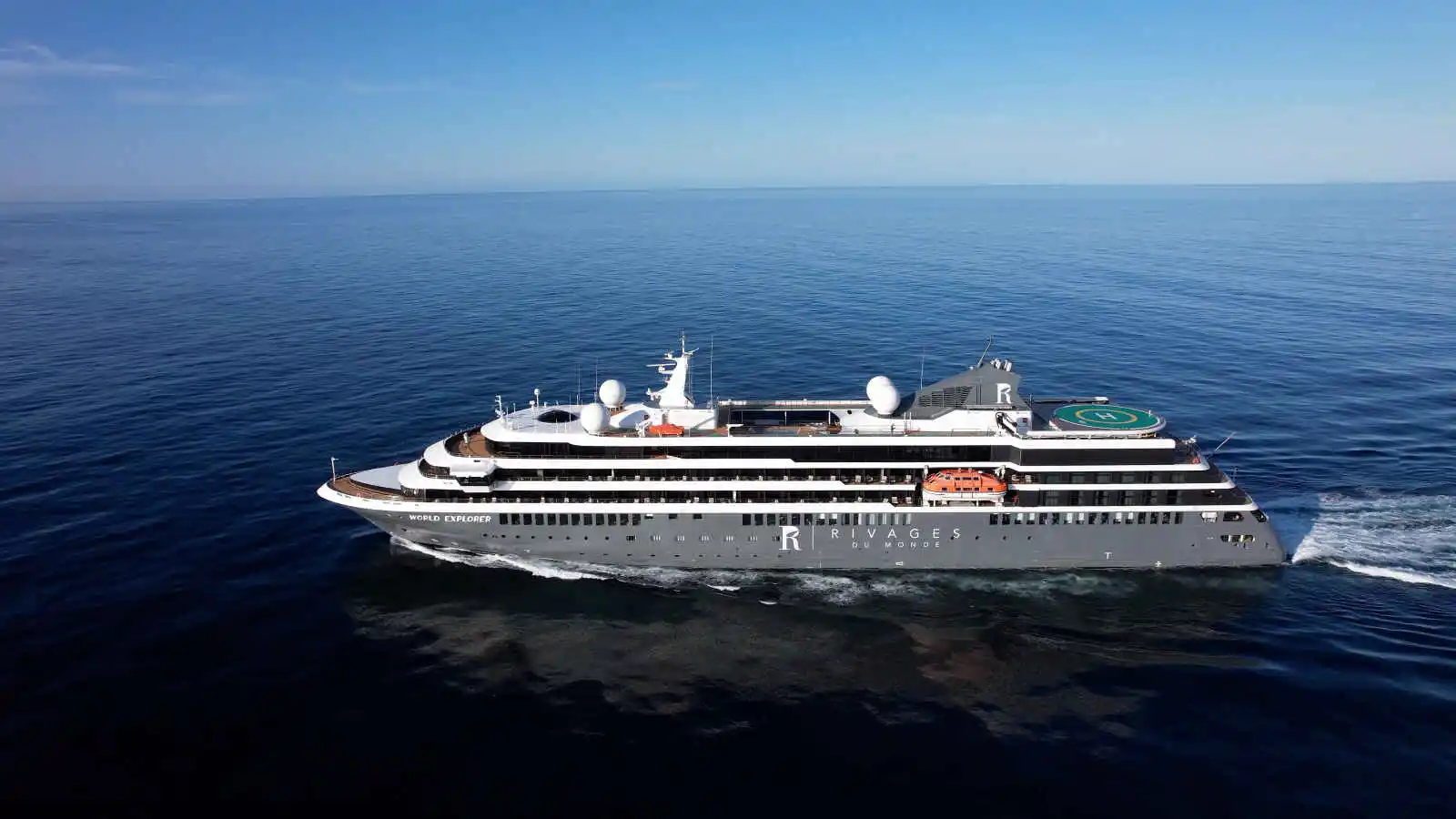 Vue extérieure du bateau, World Explorer